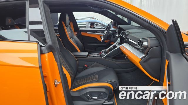 Lamborghini Urus 2024 — photo 11