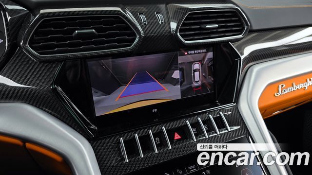 Lamborghini Urus 2024 — photo 15