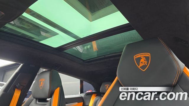 Lamborghini Urus 2024 — photo 18