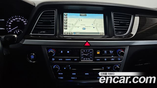 Genesis G80 2018 — photo 15