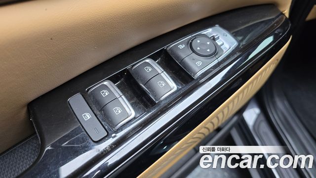 Kia Canival 2023 — photo 14