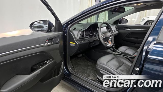 Hyundai AVANTE 2020 — photo 10