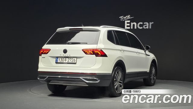 Volkswagen Tiguan 2023 — photo 2