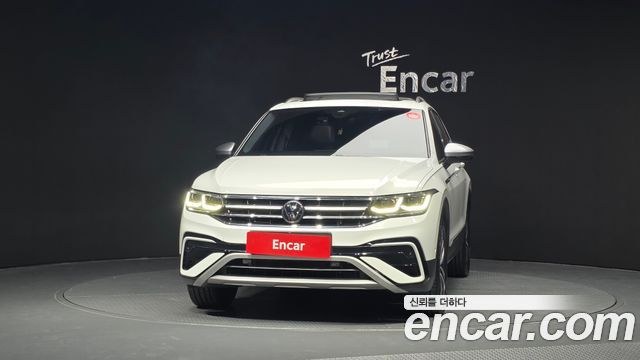 Volkswagen Tiguan 2023 — photo 3