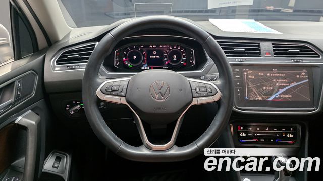 Volkswagen Tiguan 2023 — photo 13