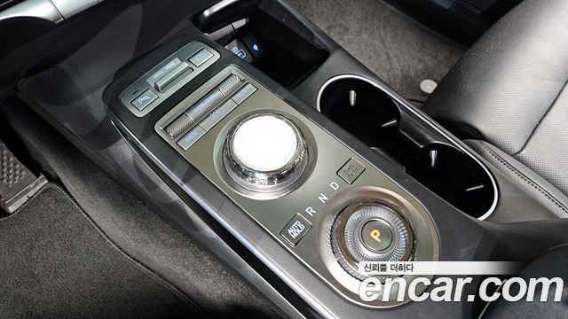 Genesis GV70 2021 — photo 9