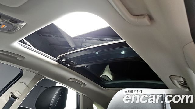 Genesis GV70 2021 — photo 19