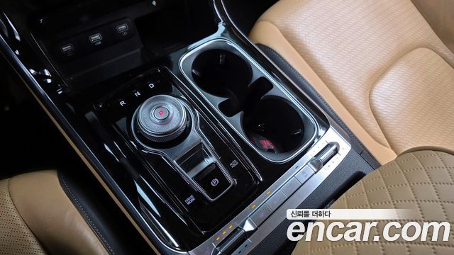 Kia Canival 2021 — photo 9