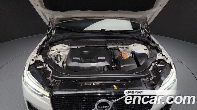 Volvo XC60 2021 — photo 6