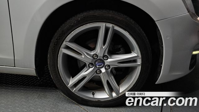Volvo S60 2017 — photo 5