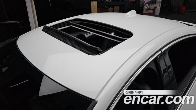 Volvo S60 2017 — photo 16