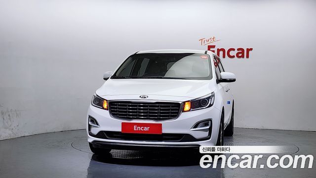 Kia Canival 2019 — photo 3