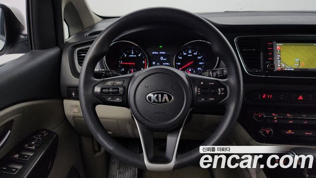 Kia Canival 2019 — photo 14