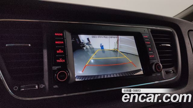 Kia Canival 2019 — photo 17