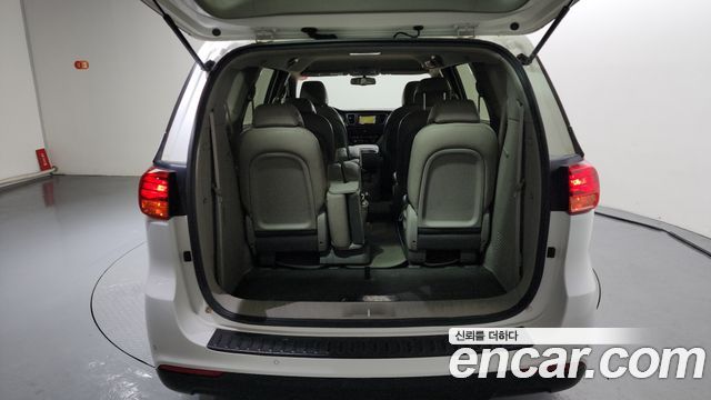 Kia Canival 2019 — photo 20