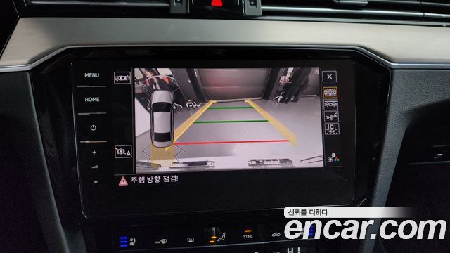 Volkswagen Passat 2021 — photo 15