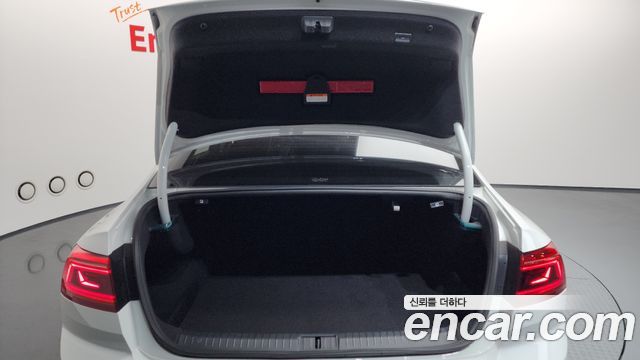 Volkswagen Passat 2021 — photo 20