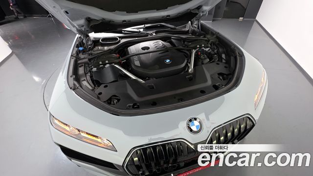 BMW 7-Series 2023 — photo 6