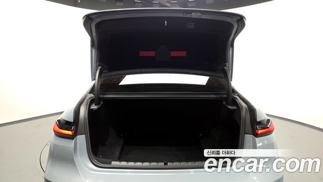 BMW 7-Series 2023 — photo 20