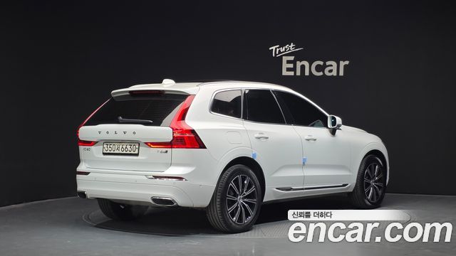 Volvo XC60 2020 — photo 2