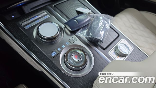 Genesis GV80 2023 — photo 9