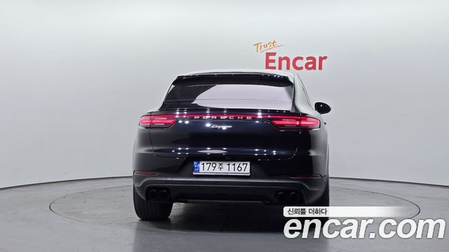 Porsche Cayenne 2022 — photo 4