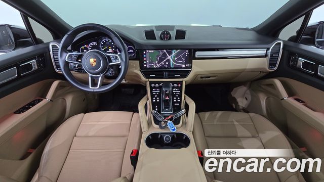 Porsche Cayenne 2022 — photo 7