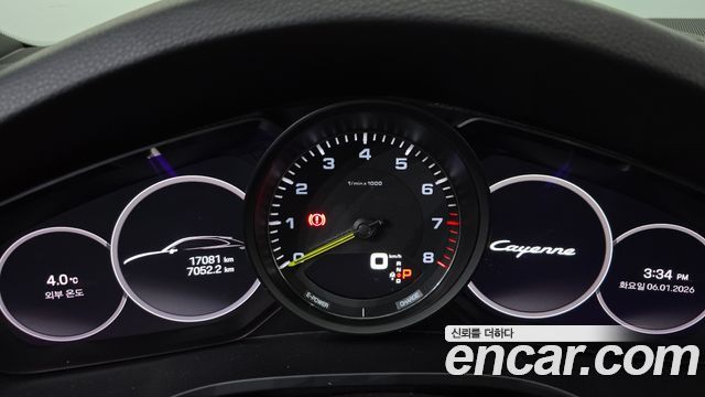 Porsche Cayenne 2022 — photo 8