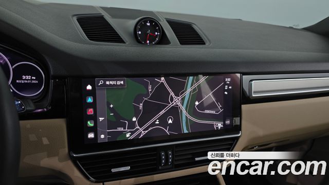 Porsche Cayenne 2022 — photo 14