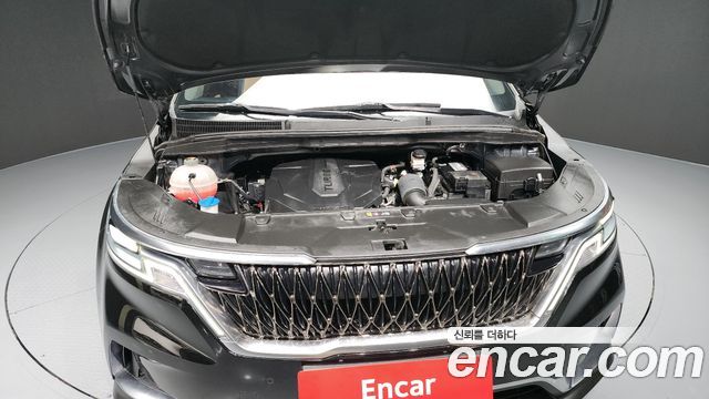Kia Canival 2021 — photo 6