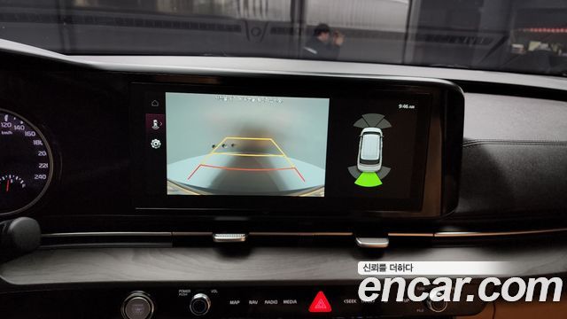 Kia Canival 2021 — photo 15