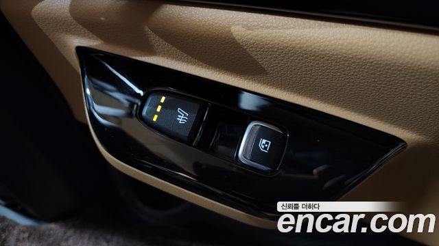 Kia Canival 2021 — photo 18