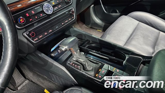 Kia K7 2016 — photo 9