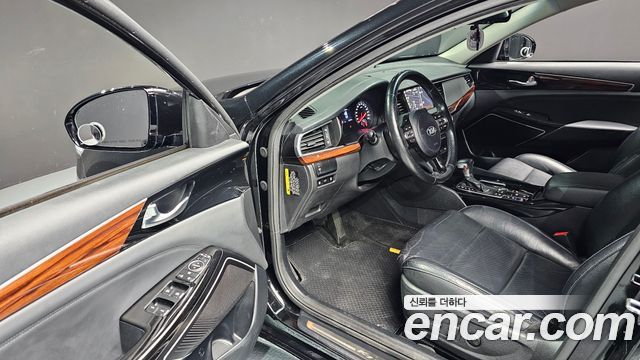 Kia K7 2016 — photo 11