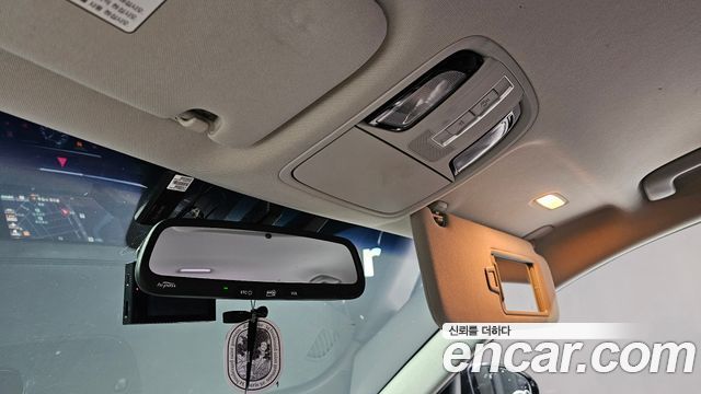 Kia K7 2016 — photo 16