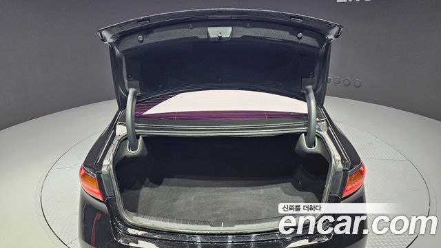 Kia K7 2016 — photo 20