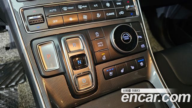Hyundai Santafe 2022 — photo 9