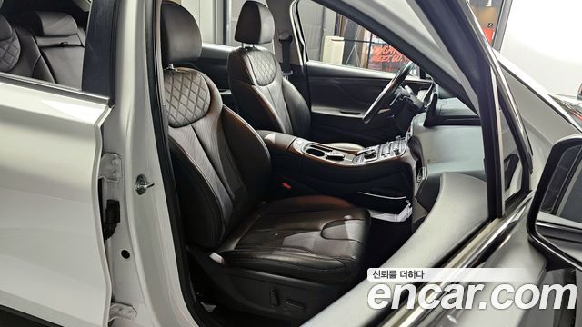 Hyundai Santafe 2022 — photo 12