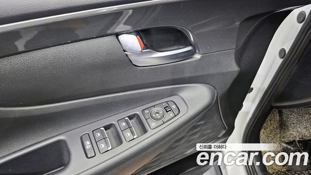 Hyundai Santafe 2022 — photo 14