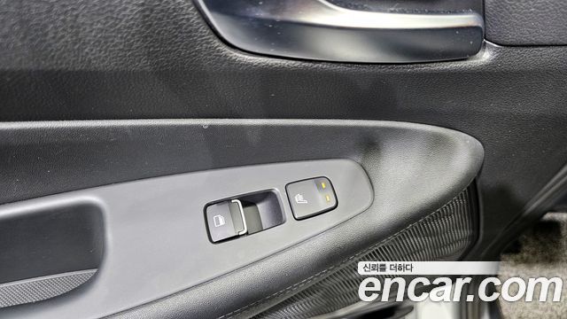 Hyundai Santafe 2022 — photo 18