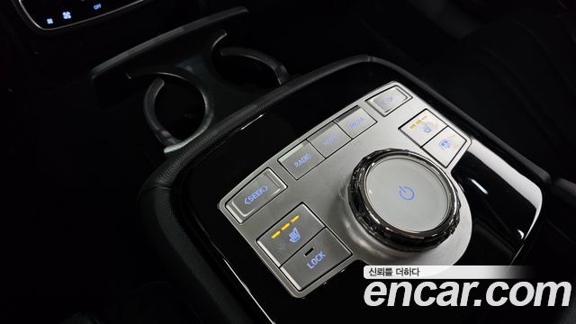 Genesis G80 2023 — photo 18
