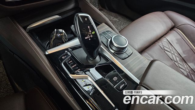 BMW Gran Turismo 2022 — photo 9