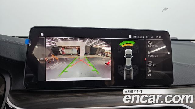 BMW Gran Turismo 2022 — photo 15