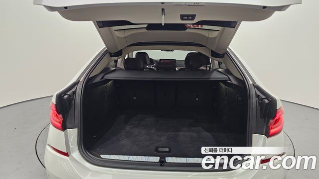 BMW Gran Turismo 2022 — photo 20