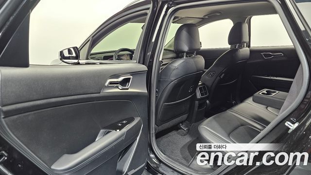 Kia Sportage 2022 — photo 11