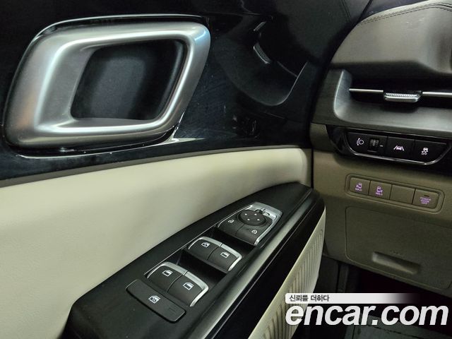 Kia Canival 2021 — photo 18