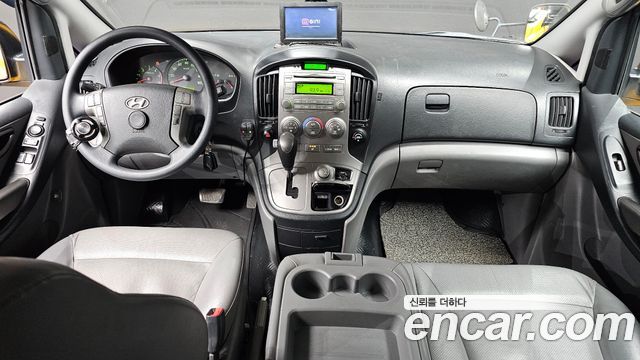 Hyundai Starex 2015 — photo 7