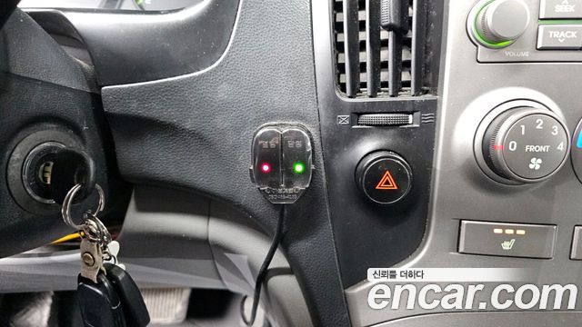 Hyundai Starex 2015 — photo 19