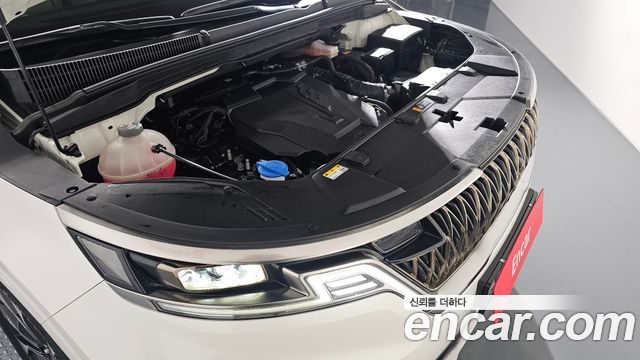Kia Canival 2023 — photo 6