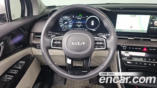 Kia Canival 2023 — photo 13